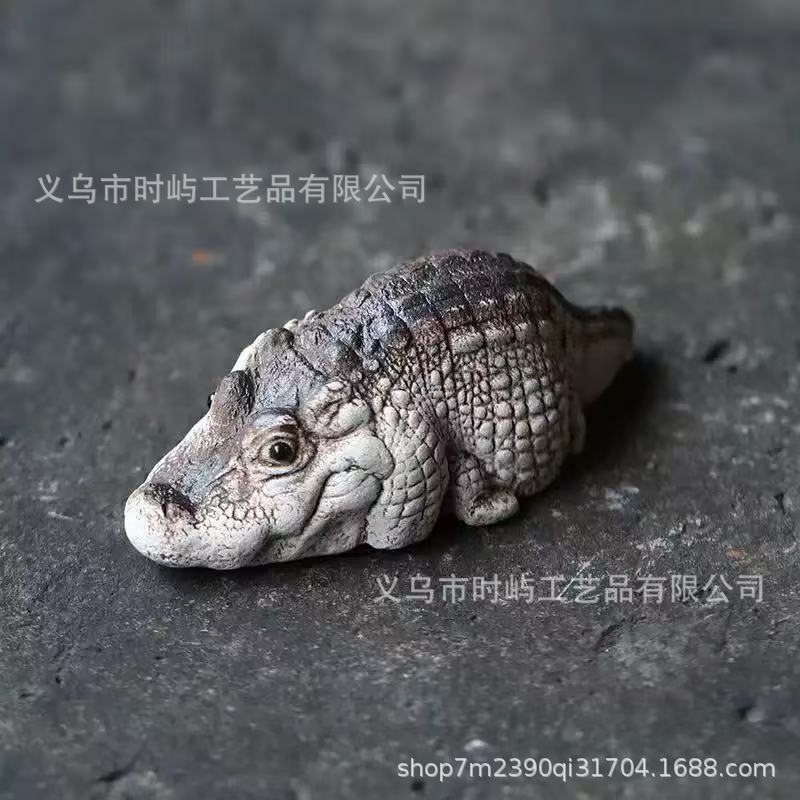 跨境爆品迷你可爱小鳄鱼茶具装饰居家玄关桌面树脂工艺品桌面摆件
